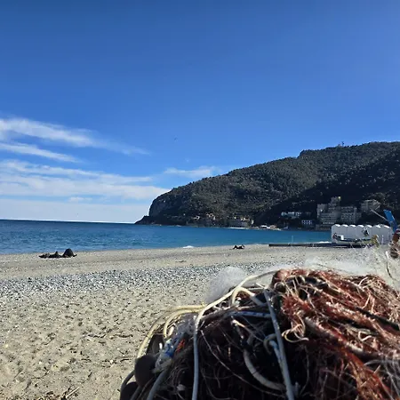Il Blu Di Noli